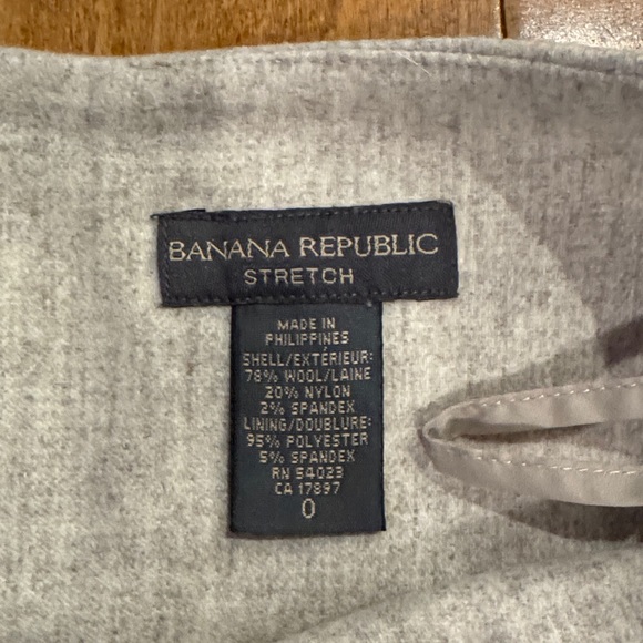 Banana Republic Light Tan‎ Cream Heathered  Pencil Skirt - Picture 2 of 4